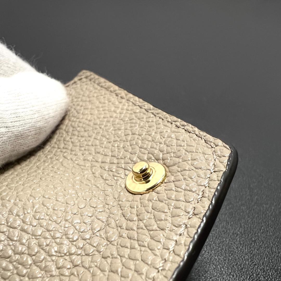 正規品＆超人気品‼️ ルイヴィトン バイカラー ヴィクトリーヌ 三つ折り財布