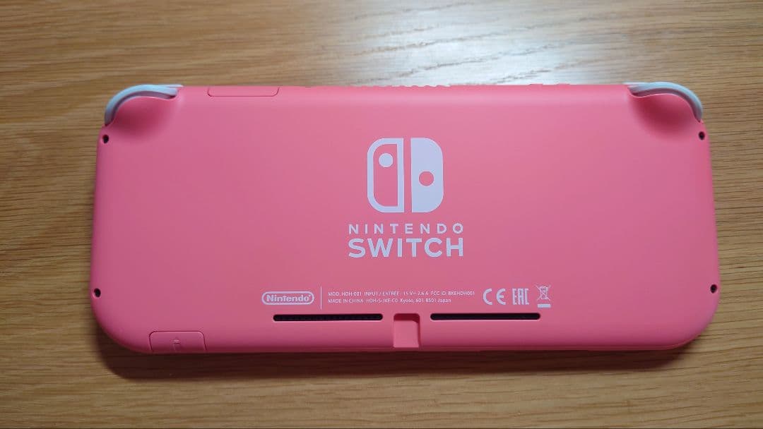 ニンテンドースイッチライト本体＋保存用ケース
