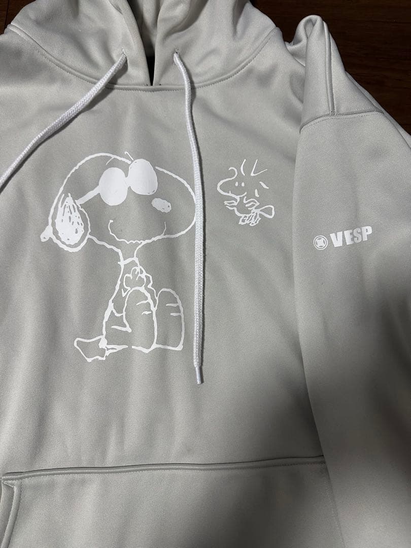 ベスプ　ＶＥＳＰ　PEANUTS スヌーピー 撥水パーカー Lサイズ