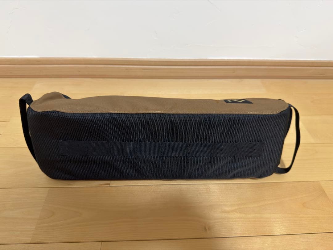 【美品】Helinox タクティカルテーブルM コヨーテ（エッジパッド付き）