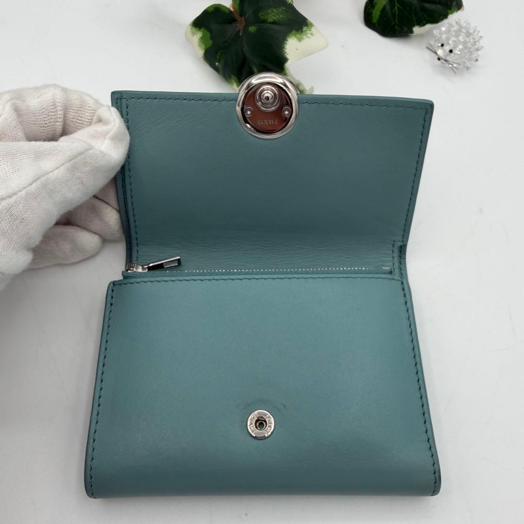 ロエベ 三つ折り財布 ぺブル バーティカル ウォレット