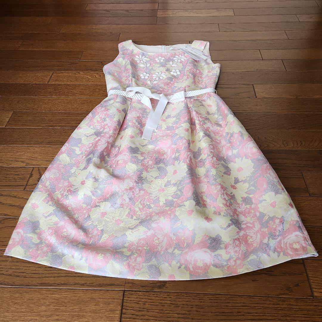 Super Beauty 花柄 春物 ひざ丈ワンピース 新品 タグ付き