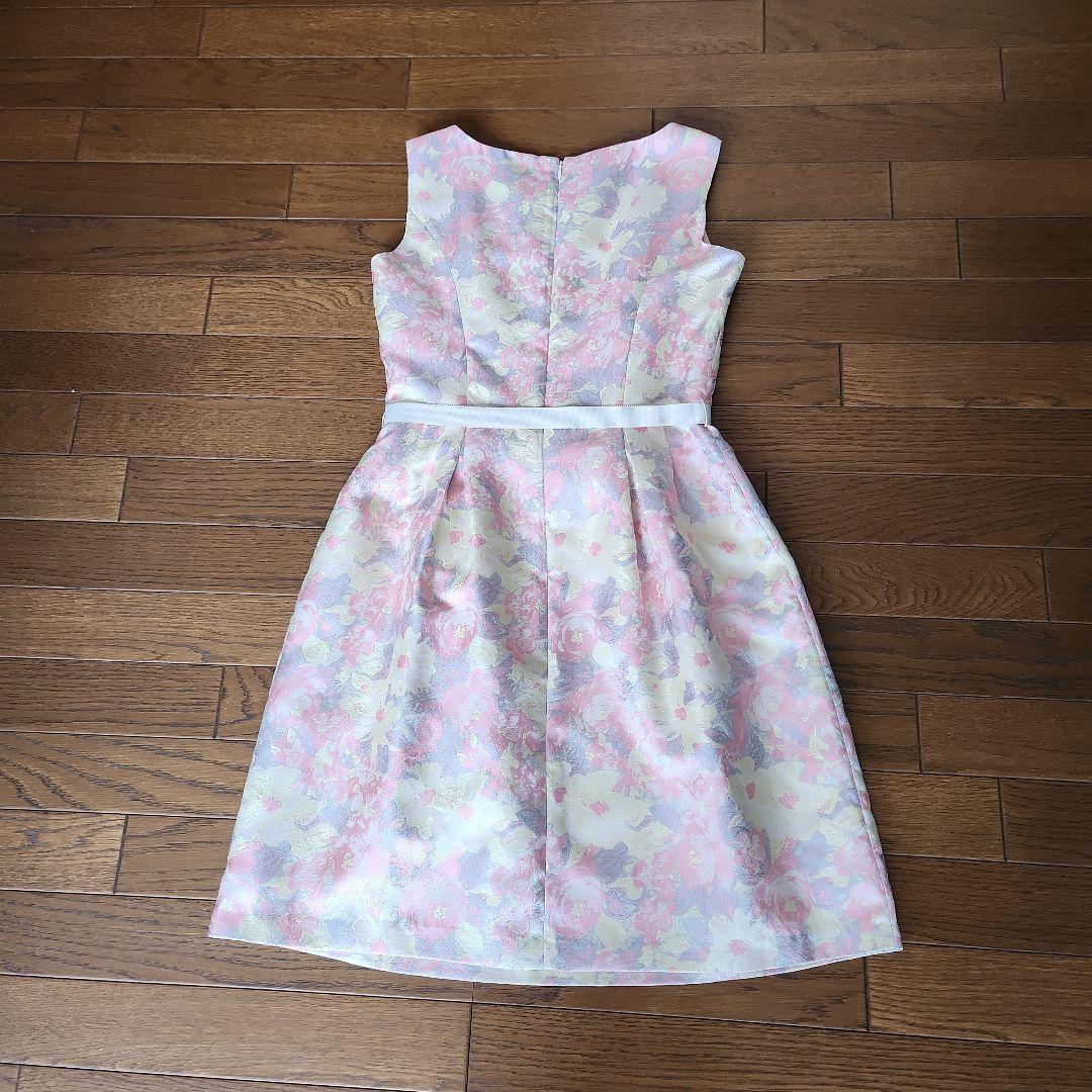 Super Beauty 花柄 春物 ひざ丈ワンピース 新品 タグ付き