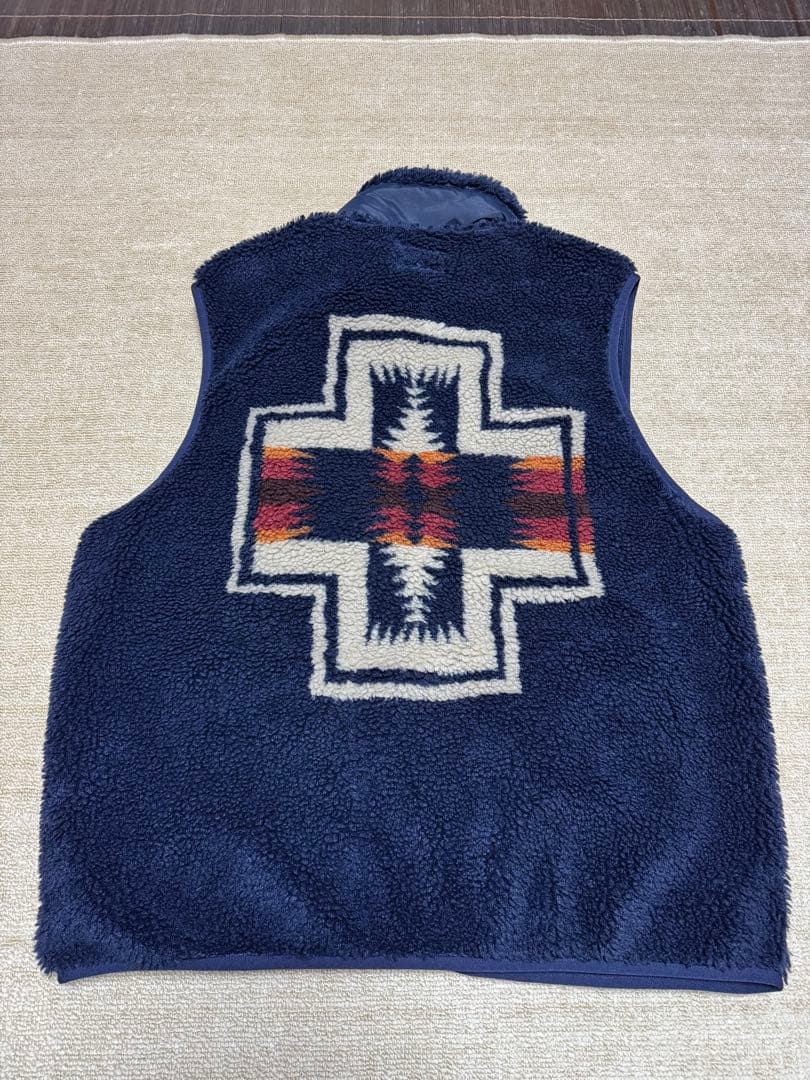 PENDLETONボアフリーススタンドベスト ネイビー L
