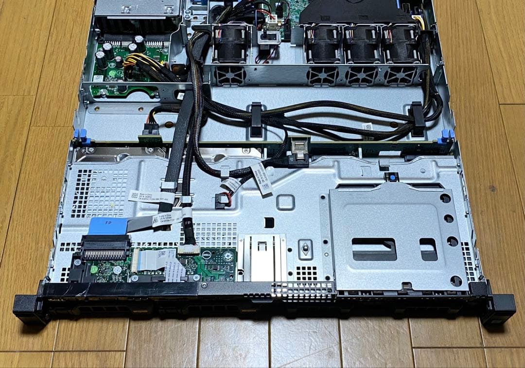 Dell R330 サーバー Xeon/24GB/2TB iDRAC付 2PSU