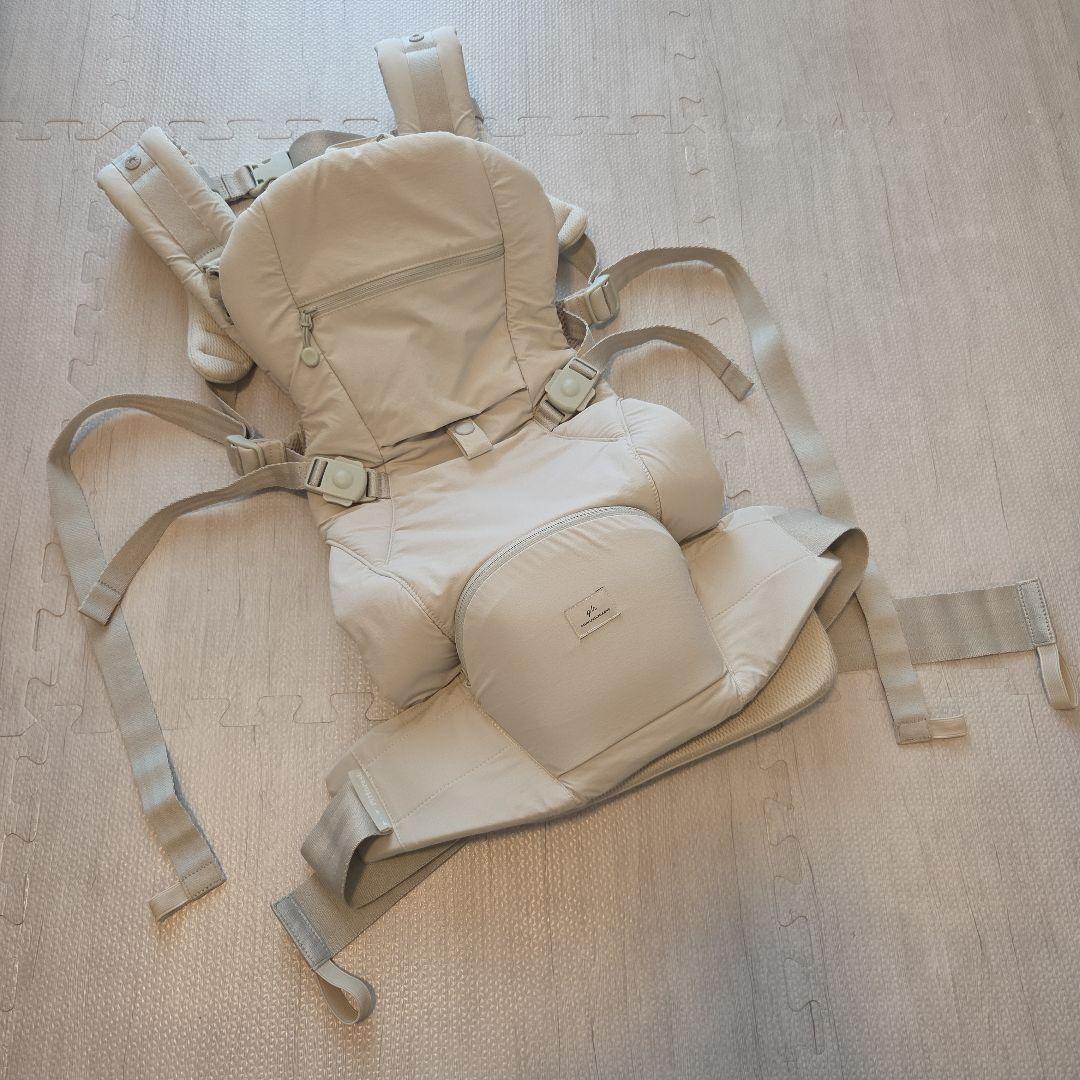 ピトレスク　BABY CARRIER ON　ベージュ