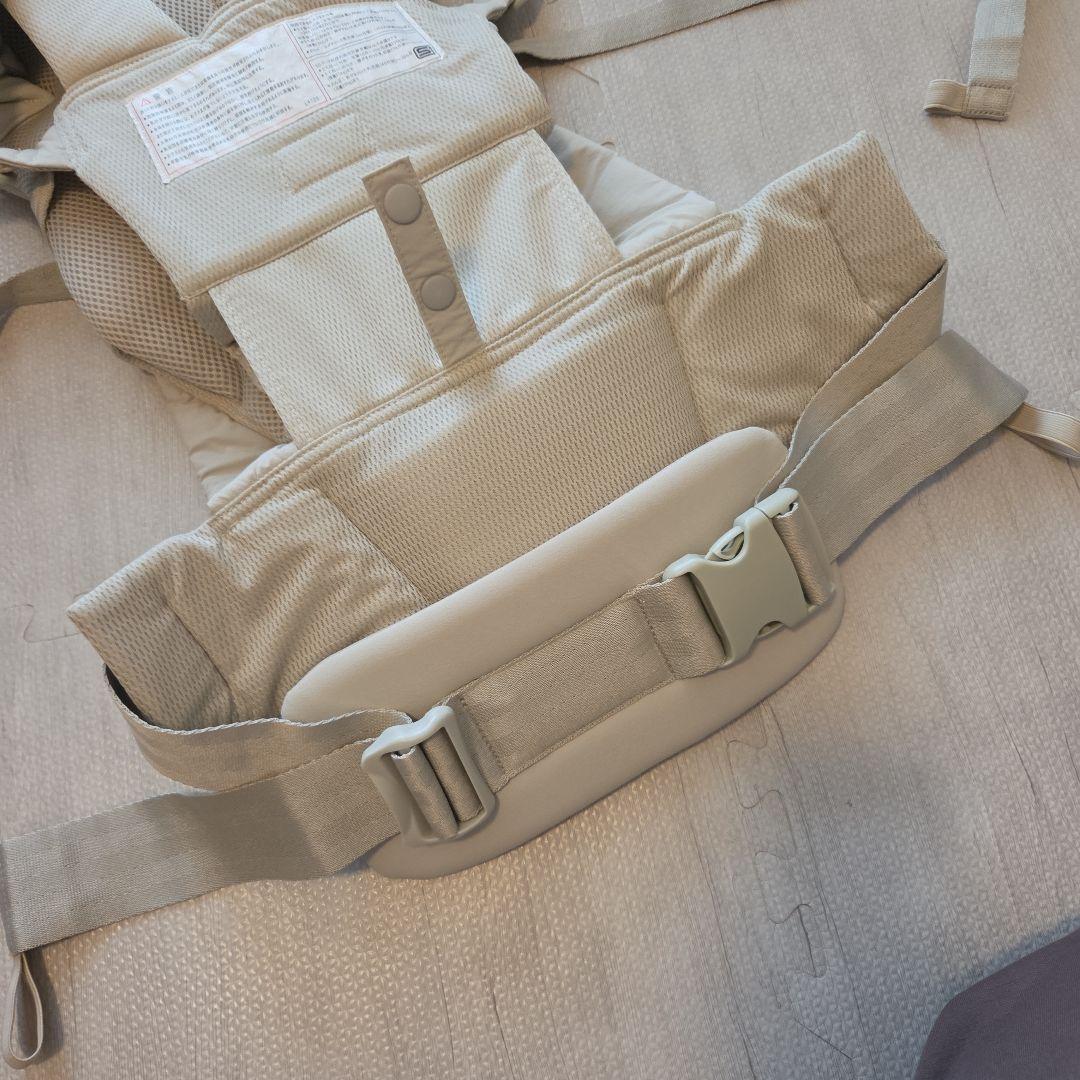 ピトレスク　BABY CARRIER ON　ベージュ