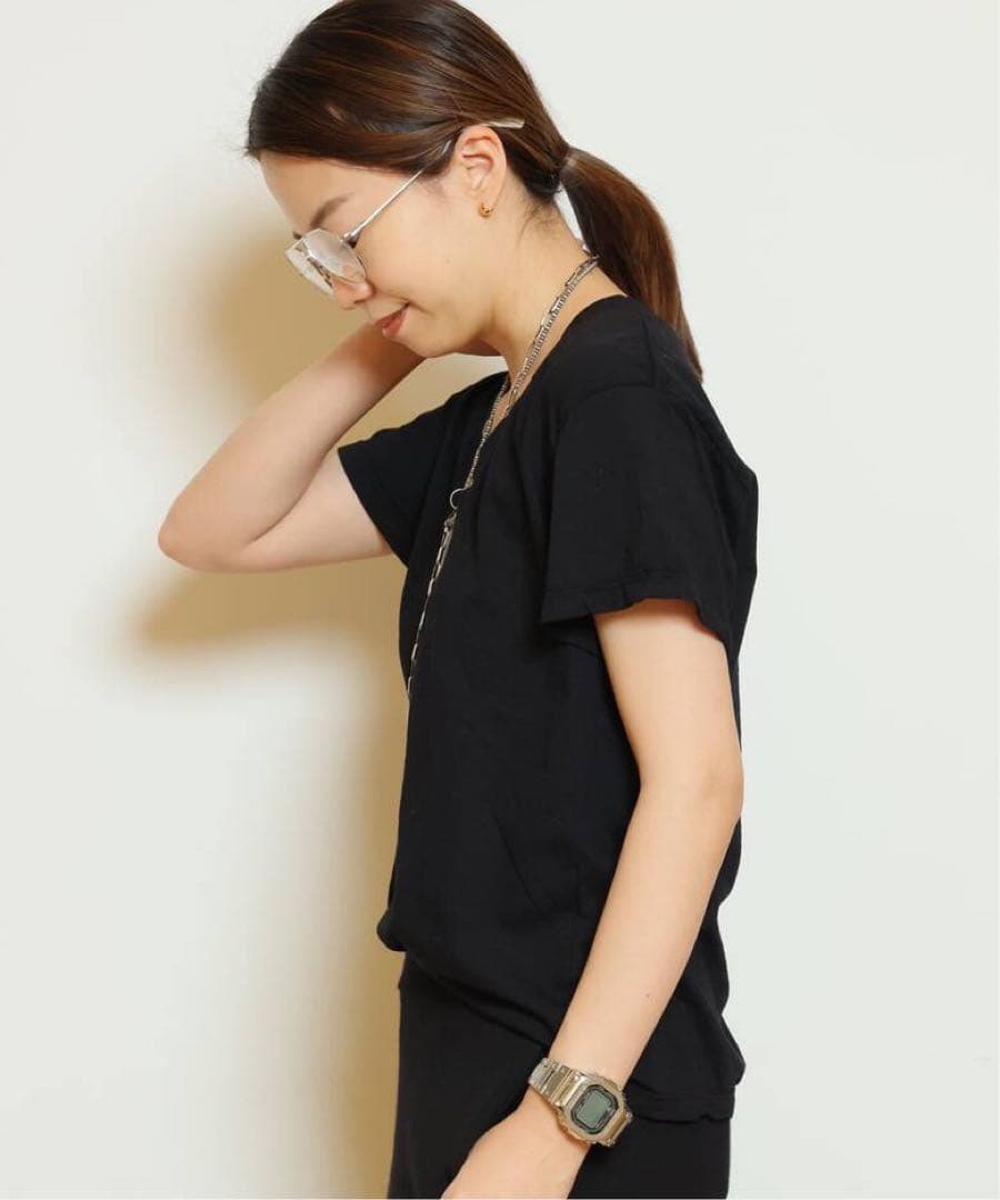 PERFECT WHITE TEE Vネック Tシャツ
