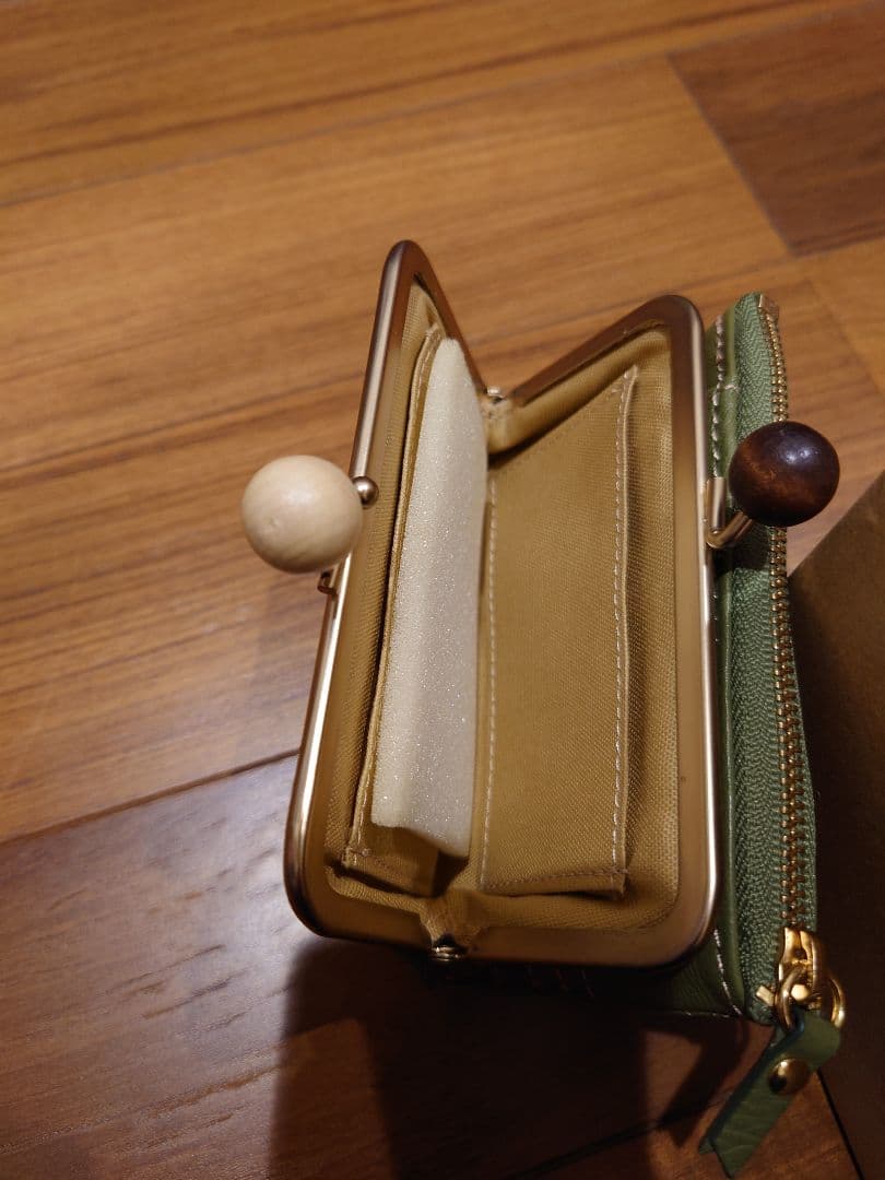 Zucchero オリーブグリーン がま口財布