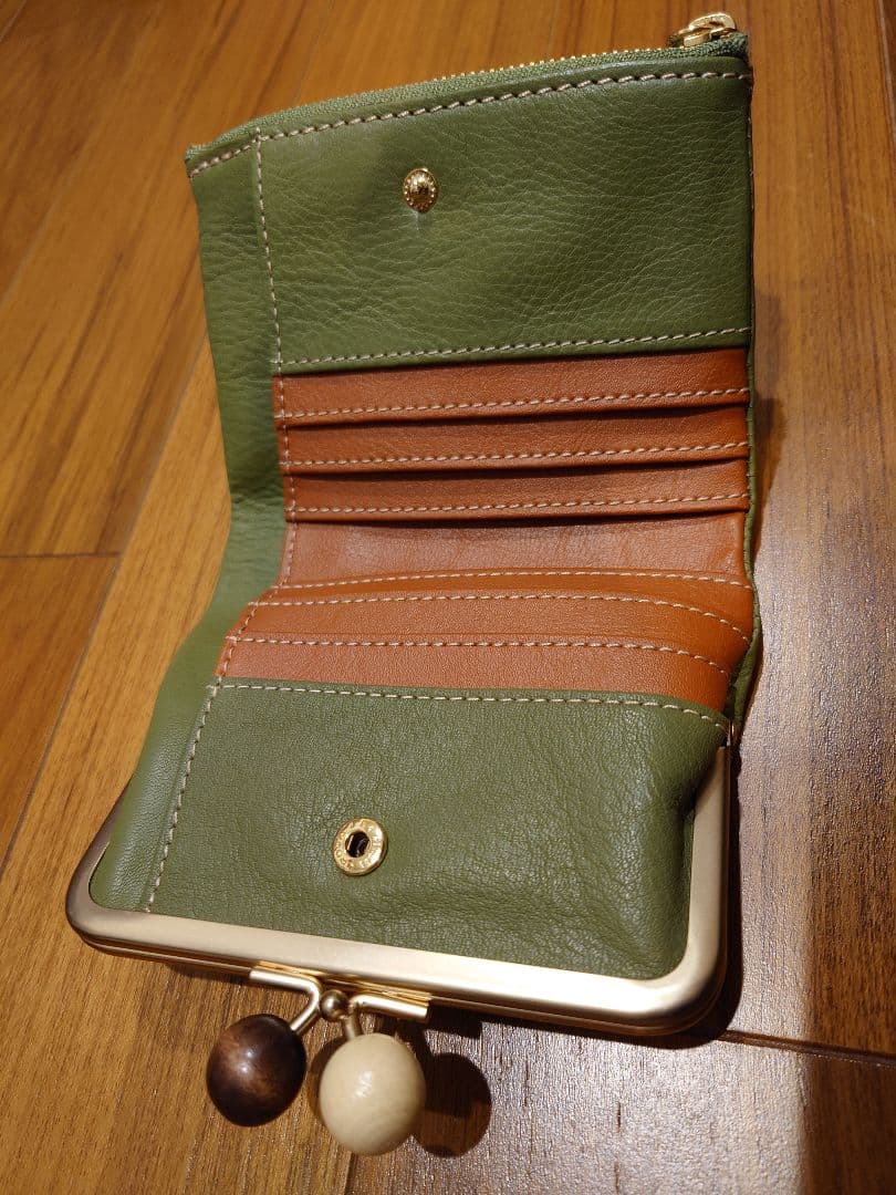 Zucchero オリーブグリーン がま口財布