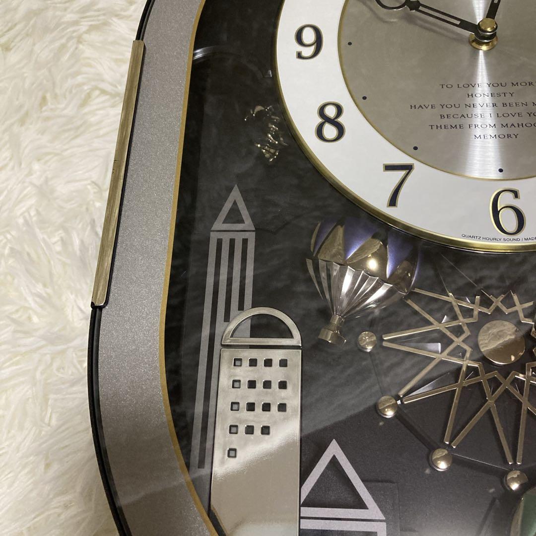 美品✨️RHYTHM カラクリ時計　スモールワールド　クオラム　4MH758
