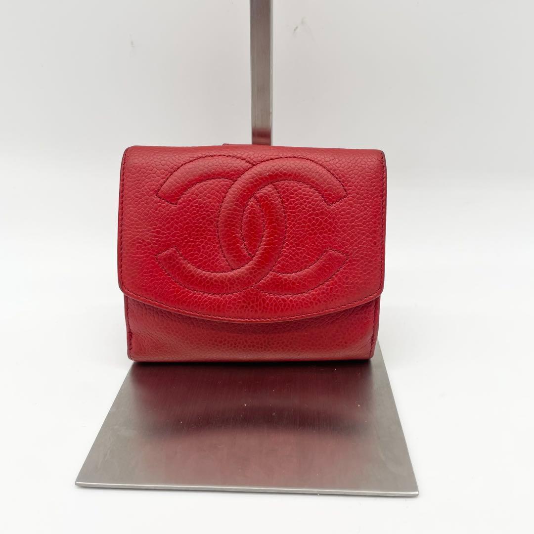 CHANEL 二つ折り財布 ココマーク　レザー　ボタン開閉　レッド