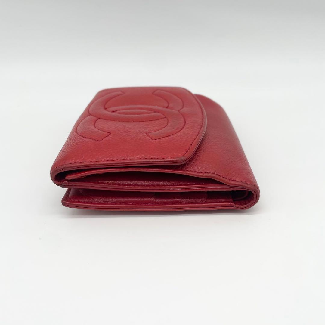 CHANEL 二つ折り財布 ココマーク　レザー　ボタン開閉　レッド