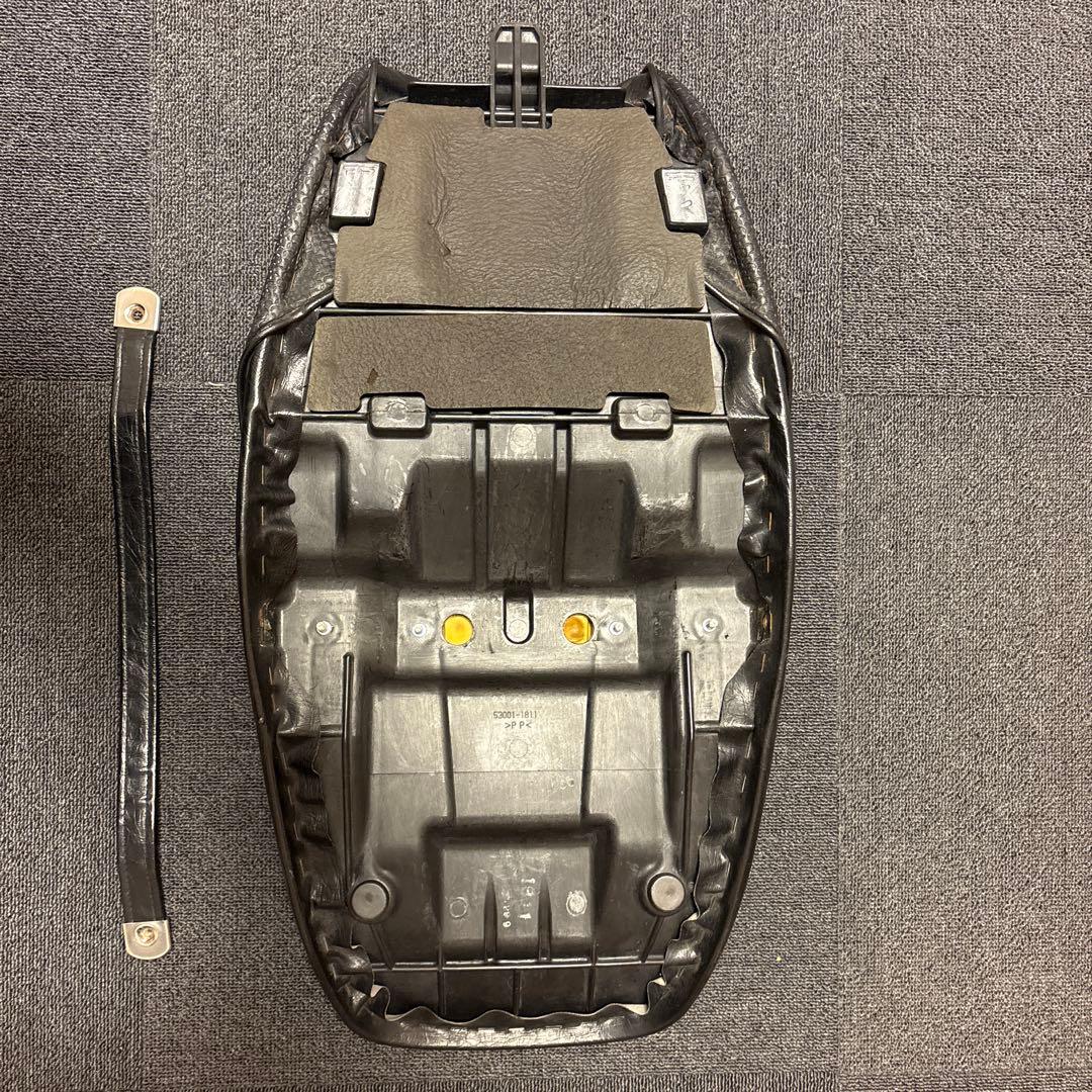 ゼファーχ純正シート
