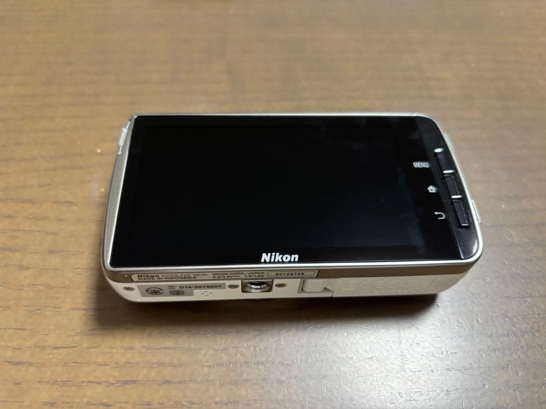 Nikon デジタルカメラ　COOLPIX S810c