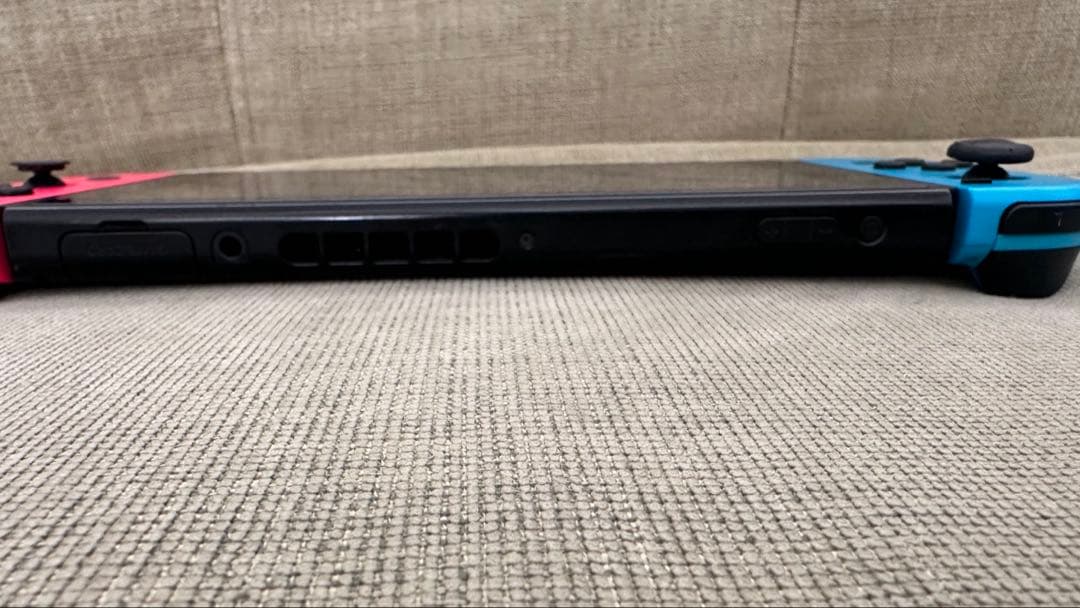 Nintendo Switch 本体 青/赤 Joy-Con ケース付き