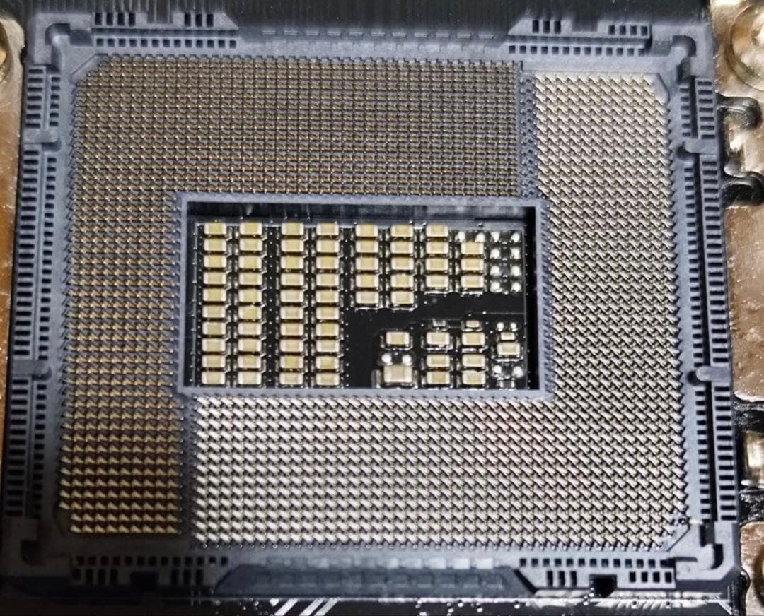D*8様 【美品/ピン折れ無】TUF GAMING B660-PLUS WIFI
