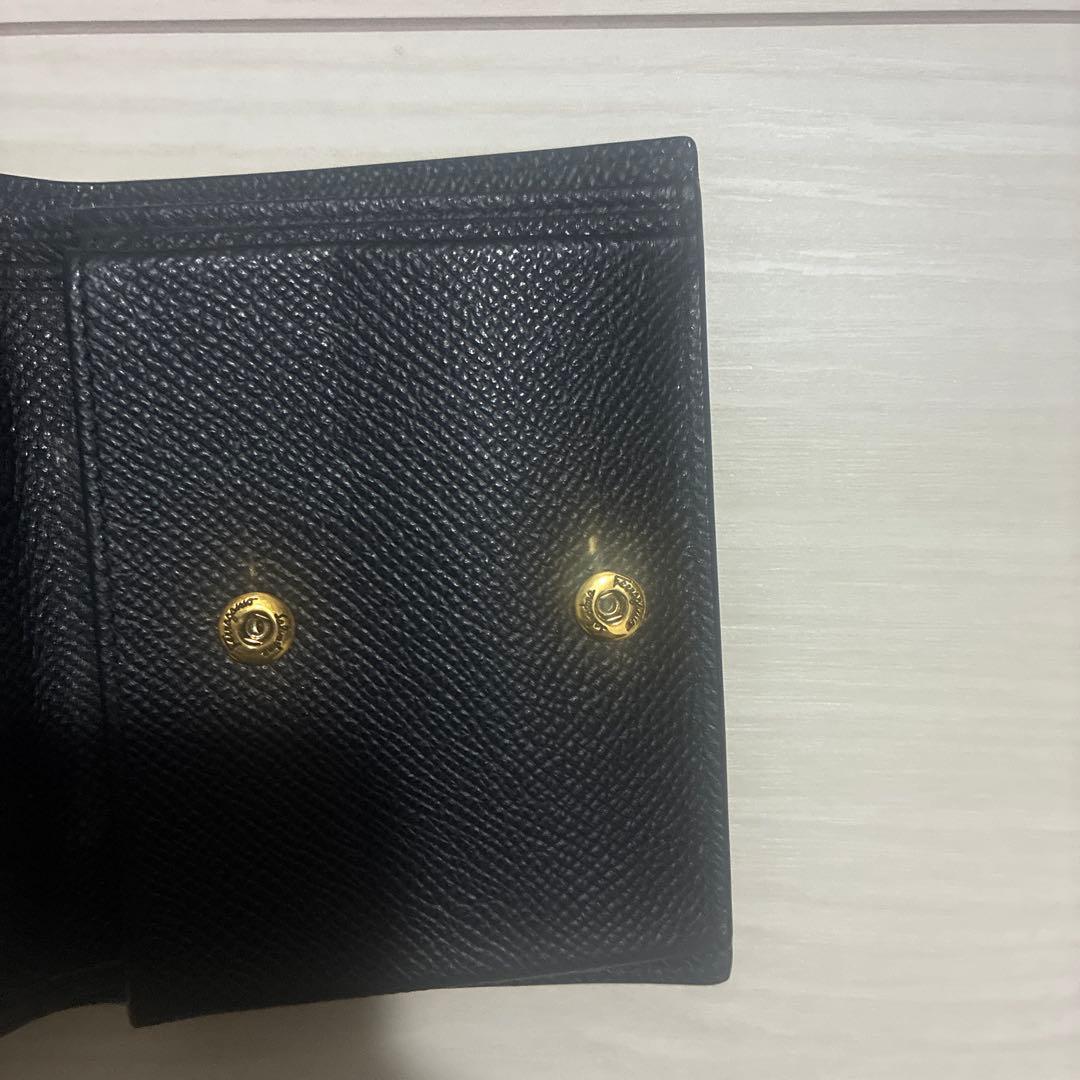 FERRAGAMO ブラック 二つ折り財布