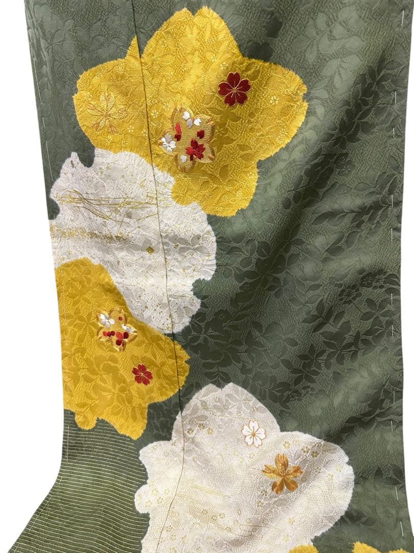お*様 正絹 振袖 絞り 刺繍 金駒 大花 紋意匠 未仕立て品 仮絵羽