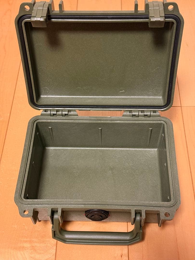 Pelican 1120 Case オリーブグリーン