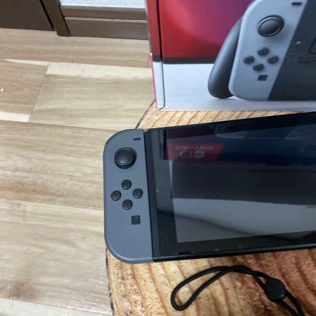 Nintendo Switch ニンテンドースイッチ本体　グレー ①