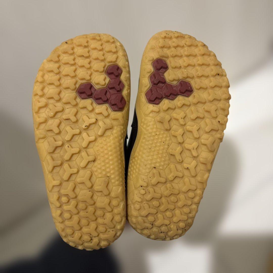 【未使用に近い25サイズ】ビヴォベアフットキッズチェルシーブーツスニーカーセット