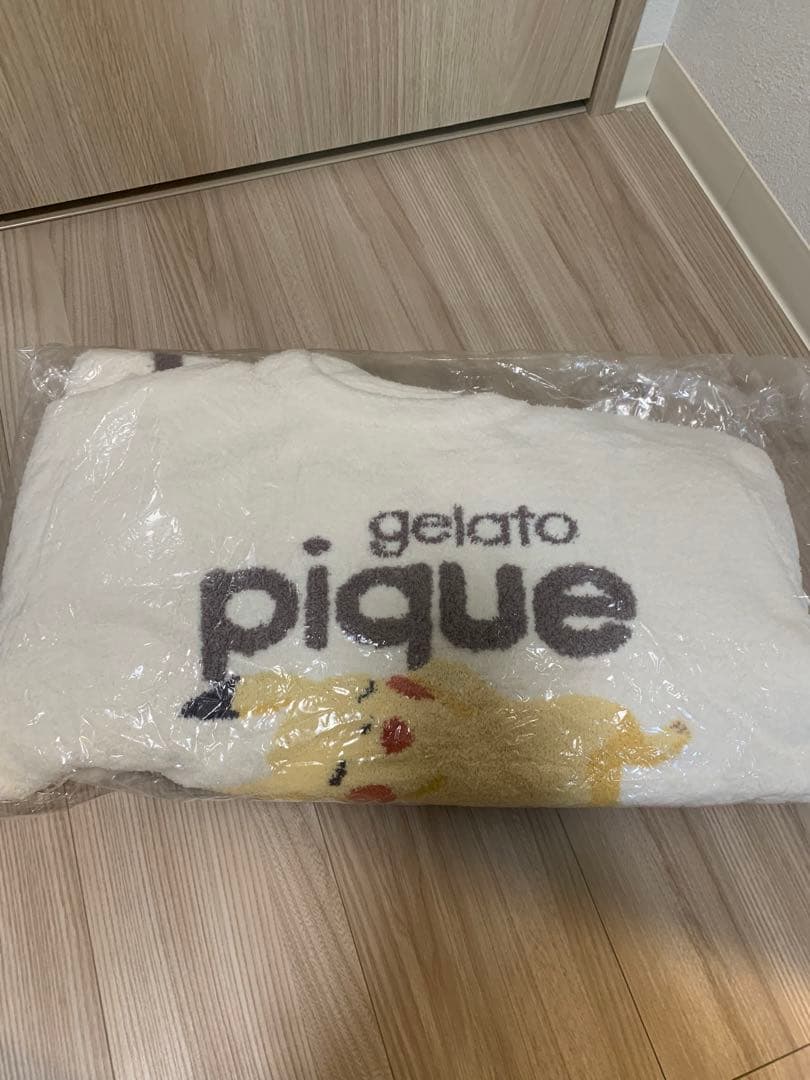 gelato pique ベビモコプルオーバー＆ロングパンツ　ポケモン