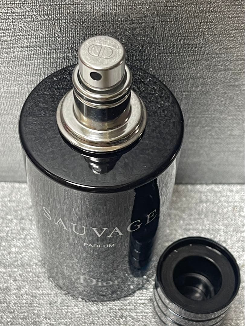 Dior Sauvage Parfum 男性用香水 100 ml