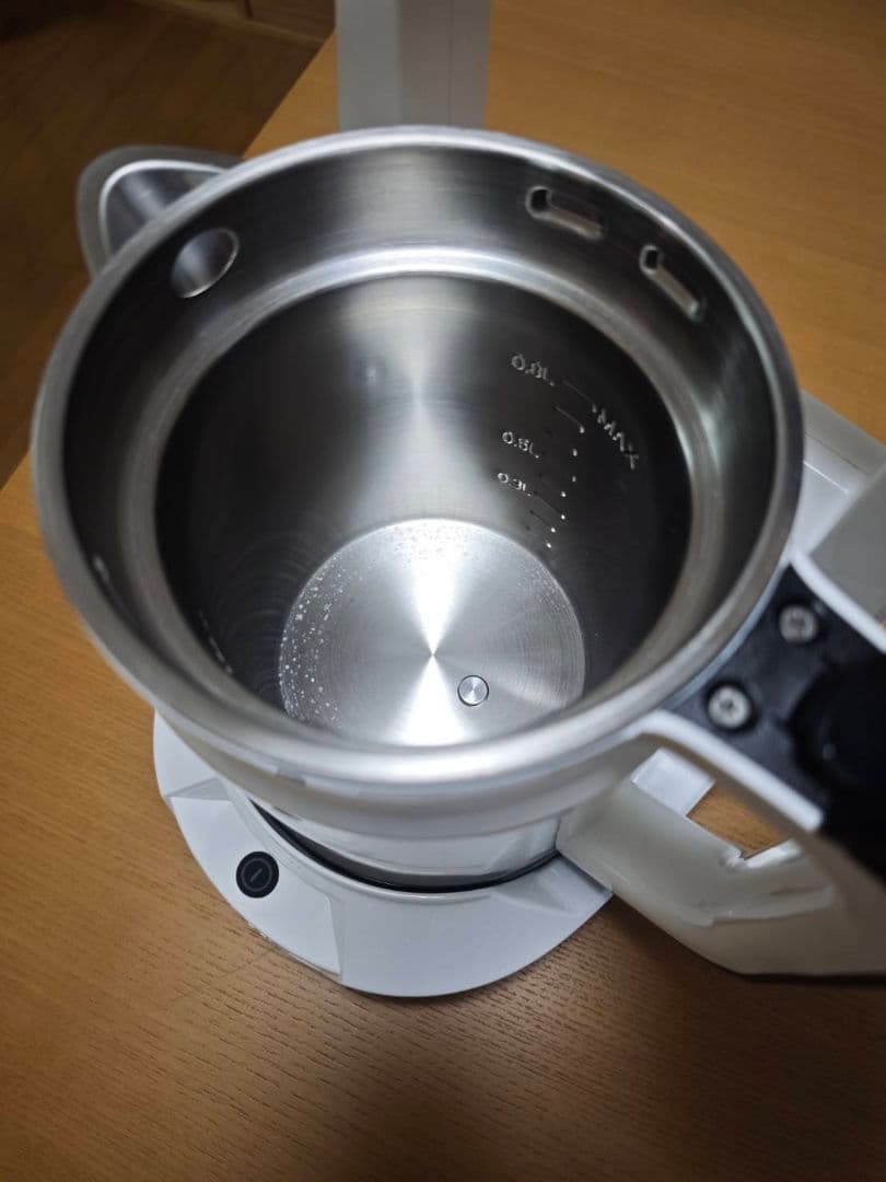 Makita KT360DZ 電気ケトル 0.8L ホワイト