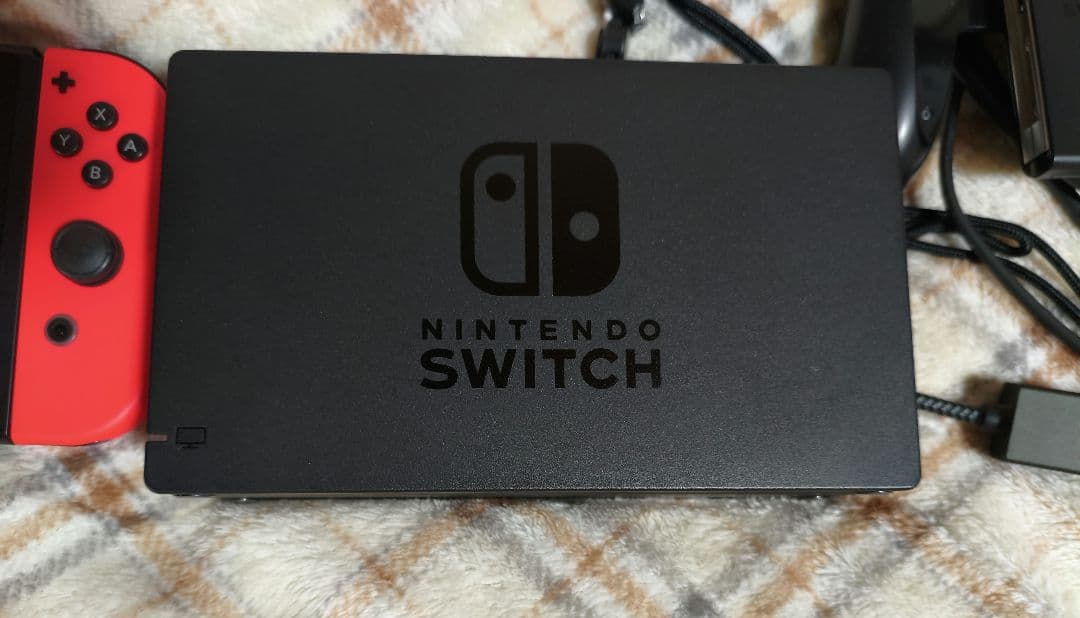 Nintendo Switch 本体 箱あり 付属品あり ネオンブルー/レッド