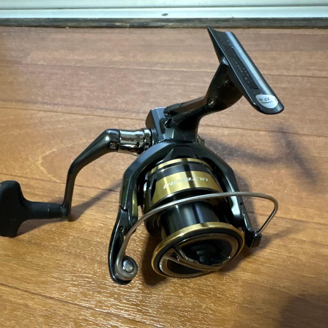 SHIMANO ULTEGRA C3000 スピニングリール