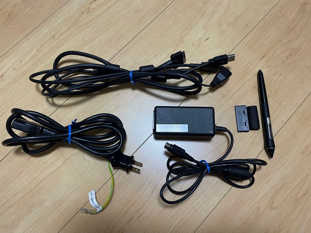 液タブ・ペンタブ Wacom Cintiq 16 DTK1660K0D