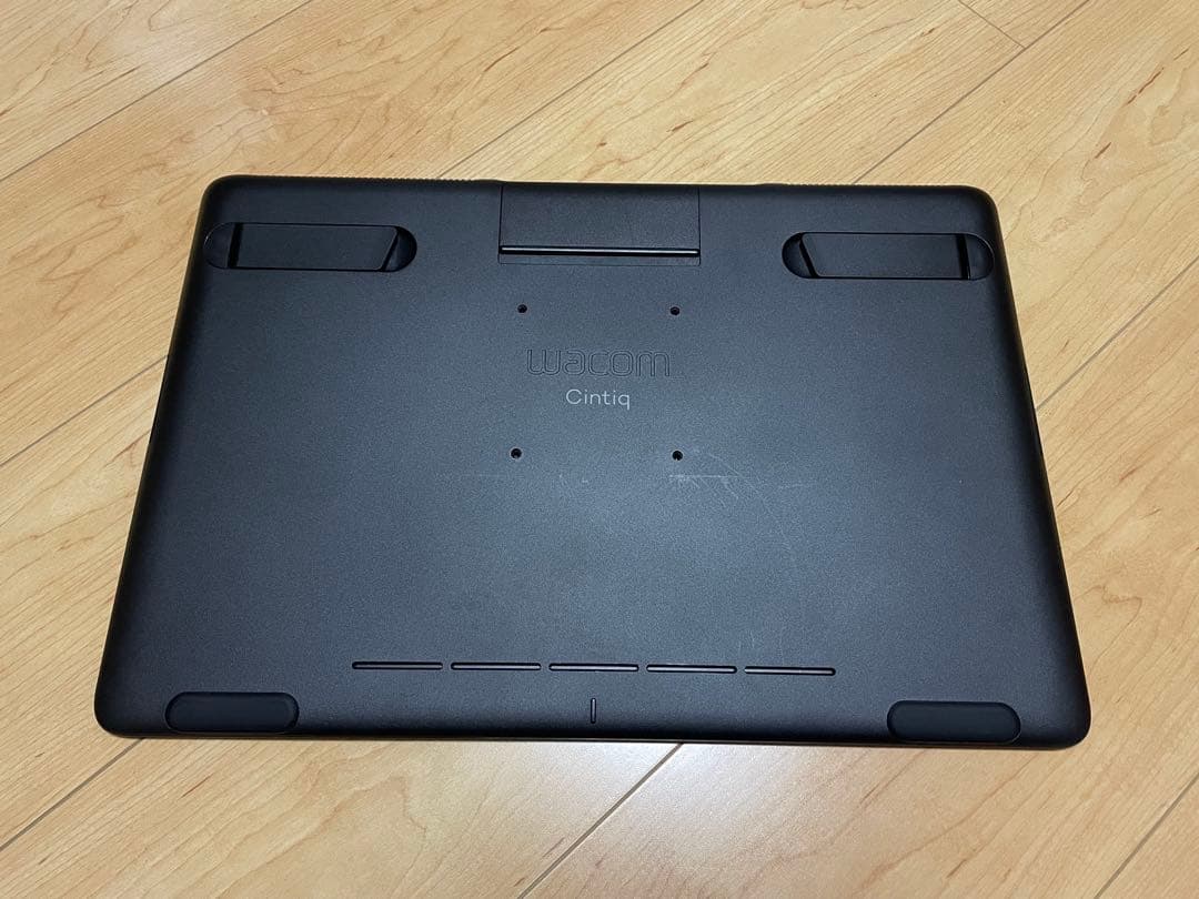 液タブ・ペンタブ Wacom Cintiq 16 DTK1660K0D