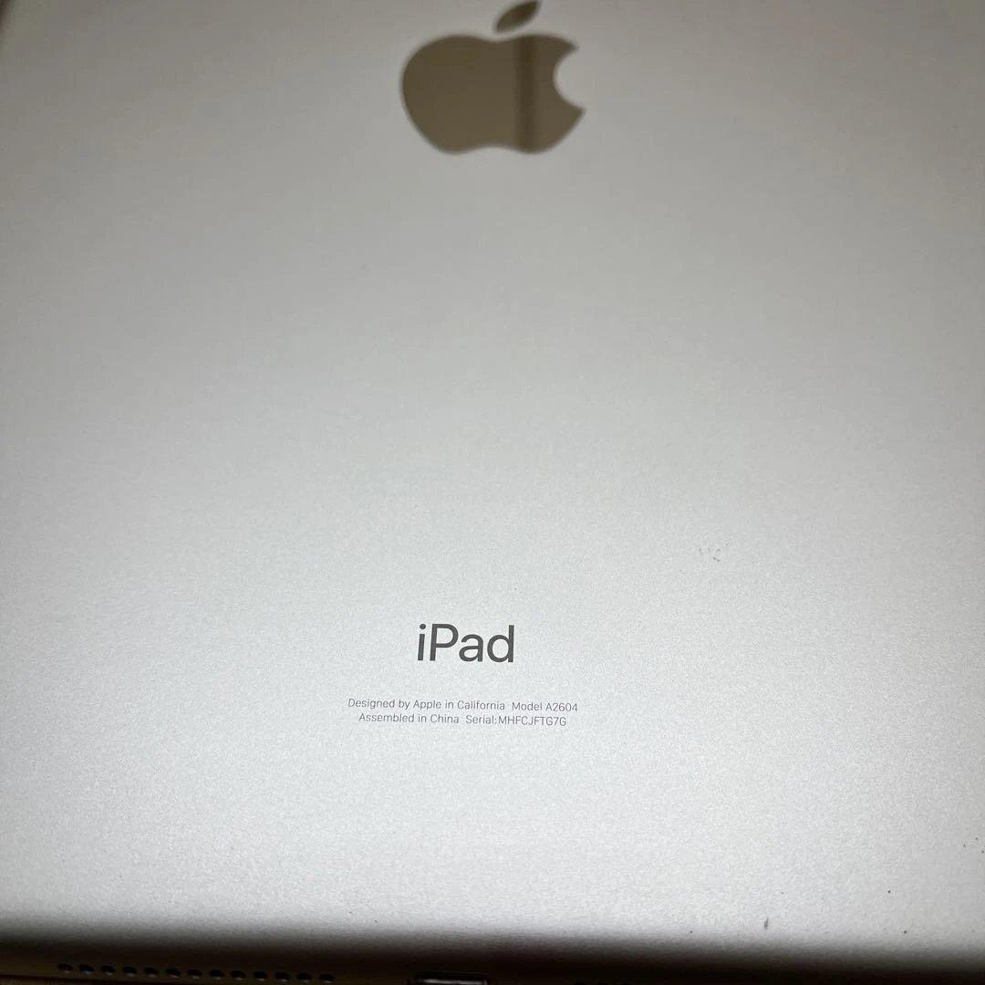 iPad (第９世代) Wi-Fi + Cellular 64GB シルバー