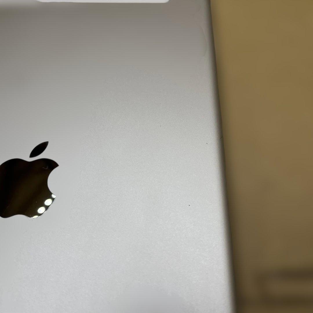 iPad (第９世代) Wi-Fi + Cellular 64GB シルバー