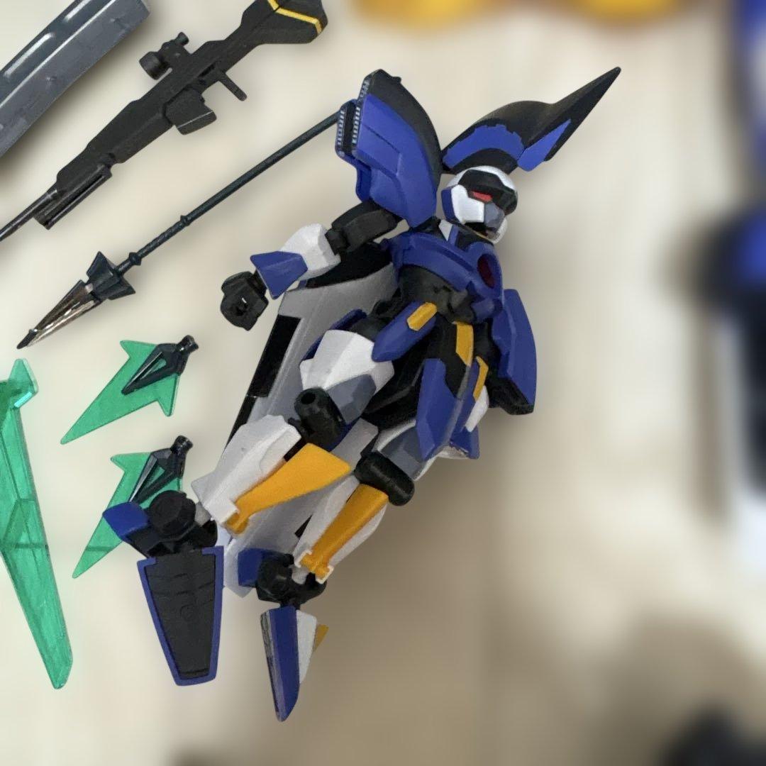 ダンボール戦機プラモデルまとめて！持ち運びケース付き　送料込み
