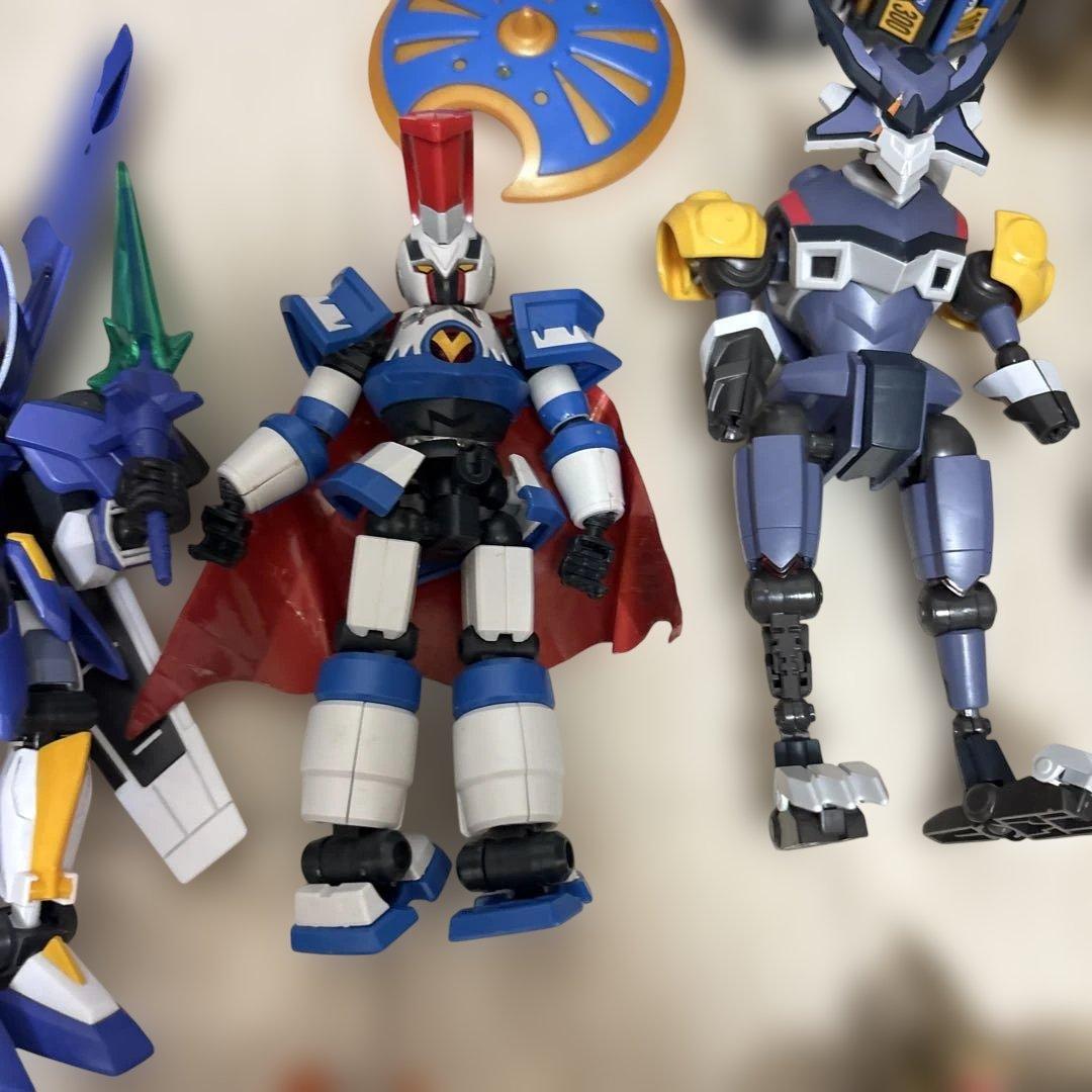 ダンボール戦機プラモデルまとめて！持ち運びケース付き　送料込み