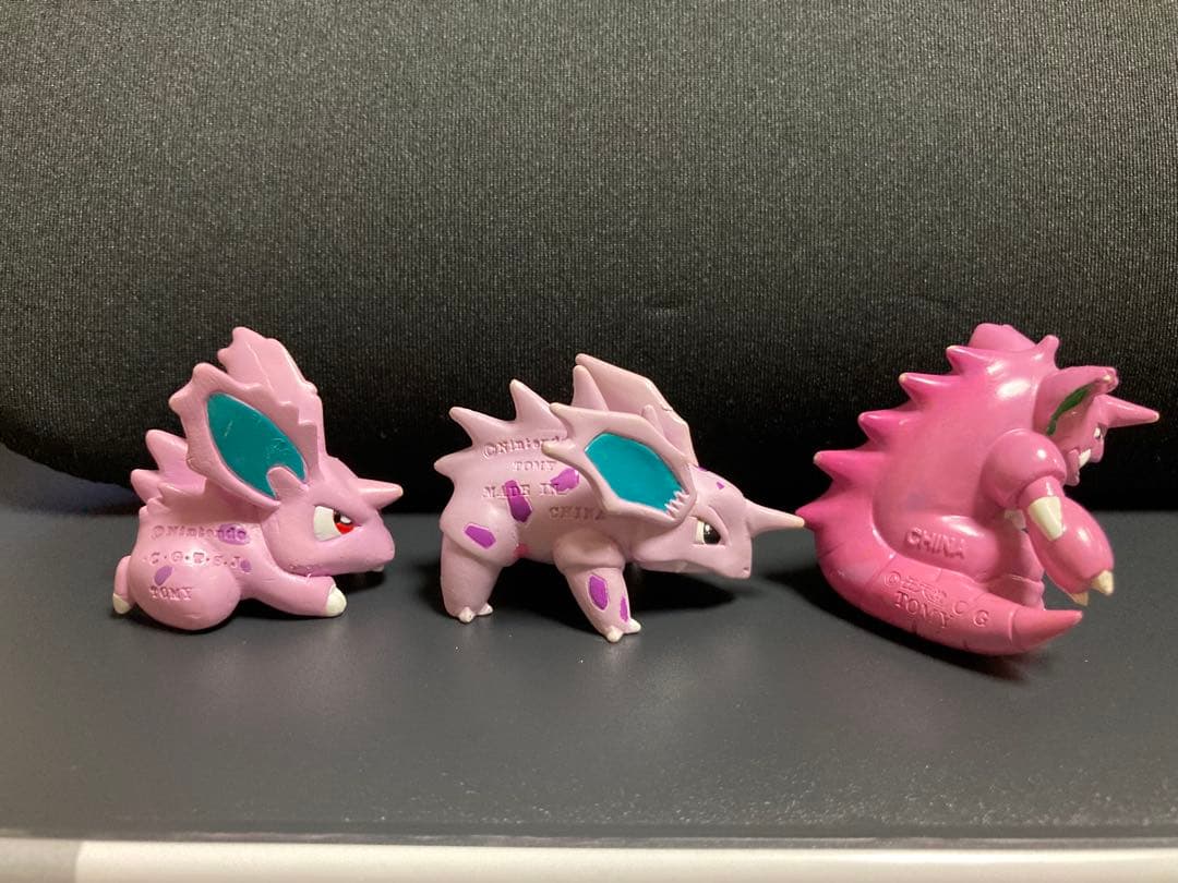 ポケモン　モンコレ　ニドラン♂　ニドリーノ　ニドキング