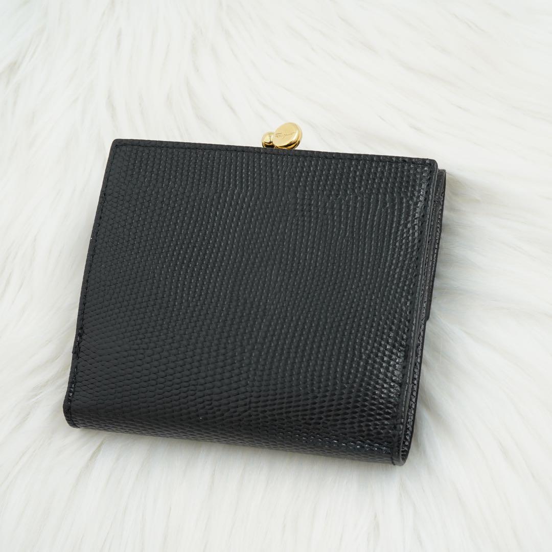 未使用品　箱付き　Salvatore Ferragamo 三つ折り財布　ヴァラ