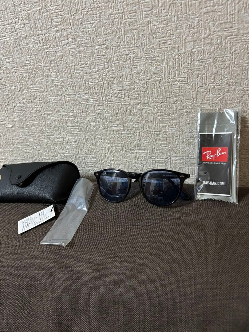 レイバン RB4259F 601/80 サングラス　ブルーレンズ