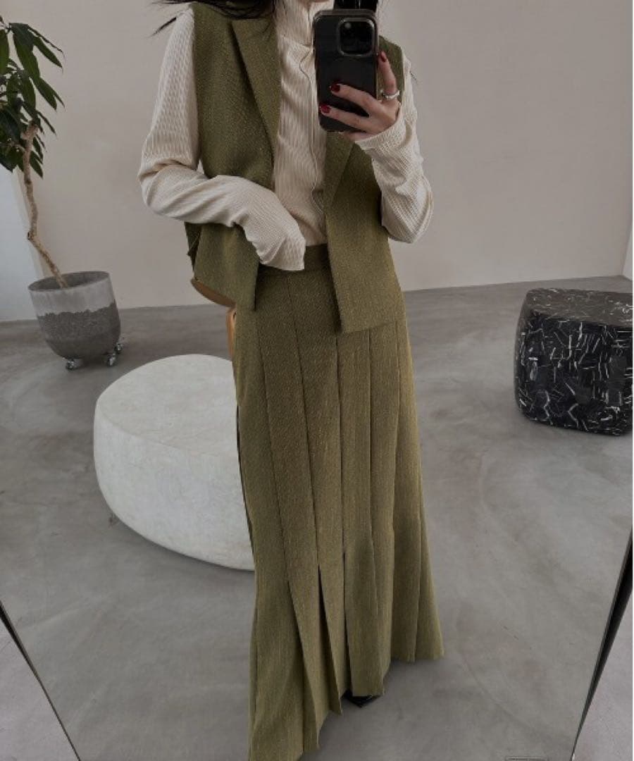 【美品】Ameri HERRINGBONE HEM PLEATS SKIRT