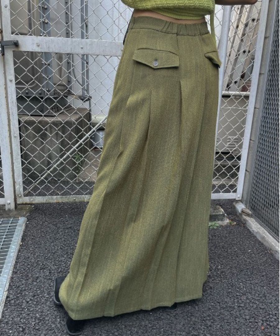 【美品】Ameri HERRINGBONE HEM PLEATS SKIRT