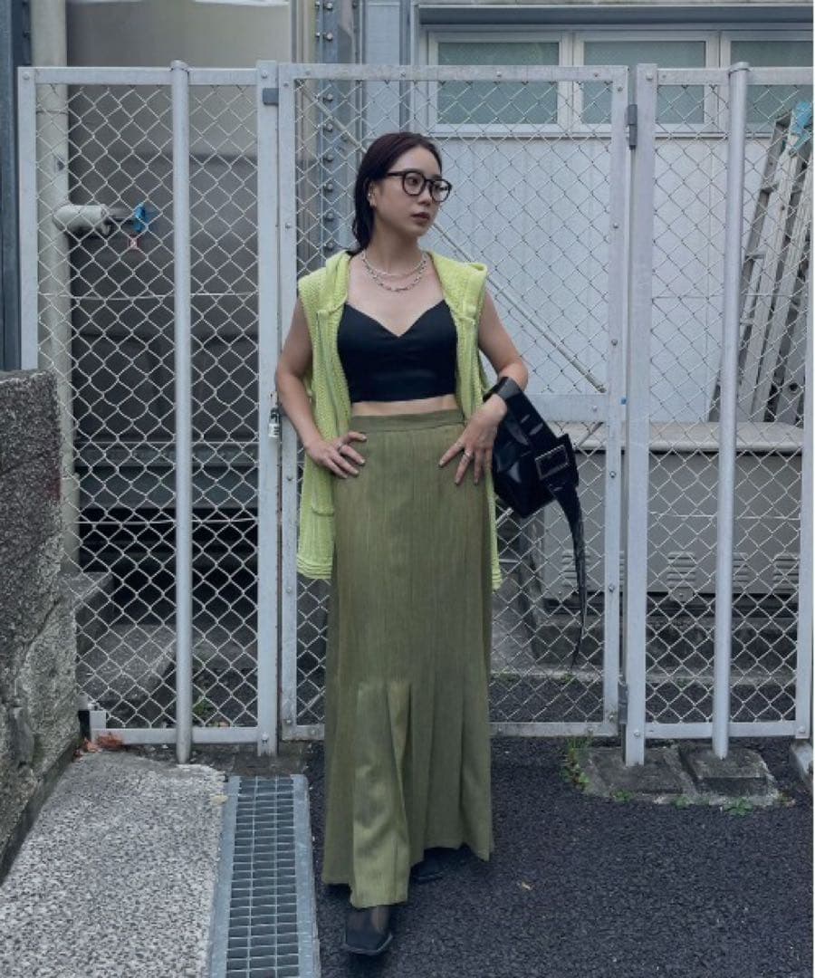 【美品】Ameri HERRINGBONE HEM PLEATS SKIRT