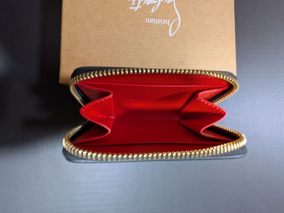 Christian Louboutin ゴールドスタッズ財布