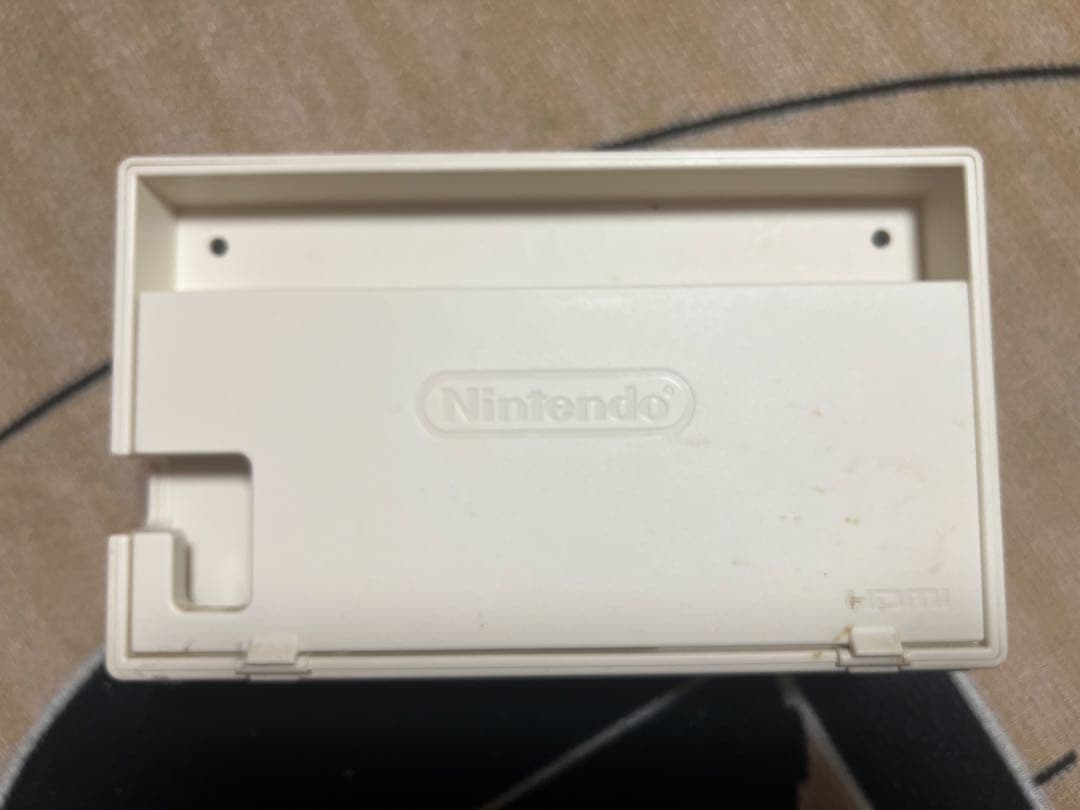 ニンテンドーSwitch本体　ジャンク品　ケース付
