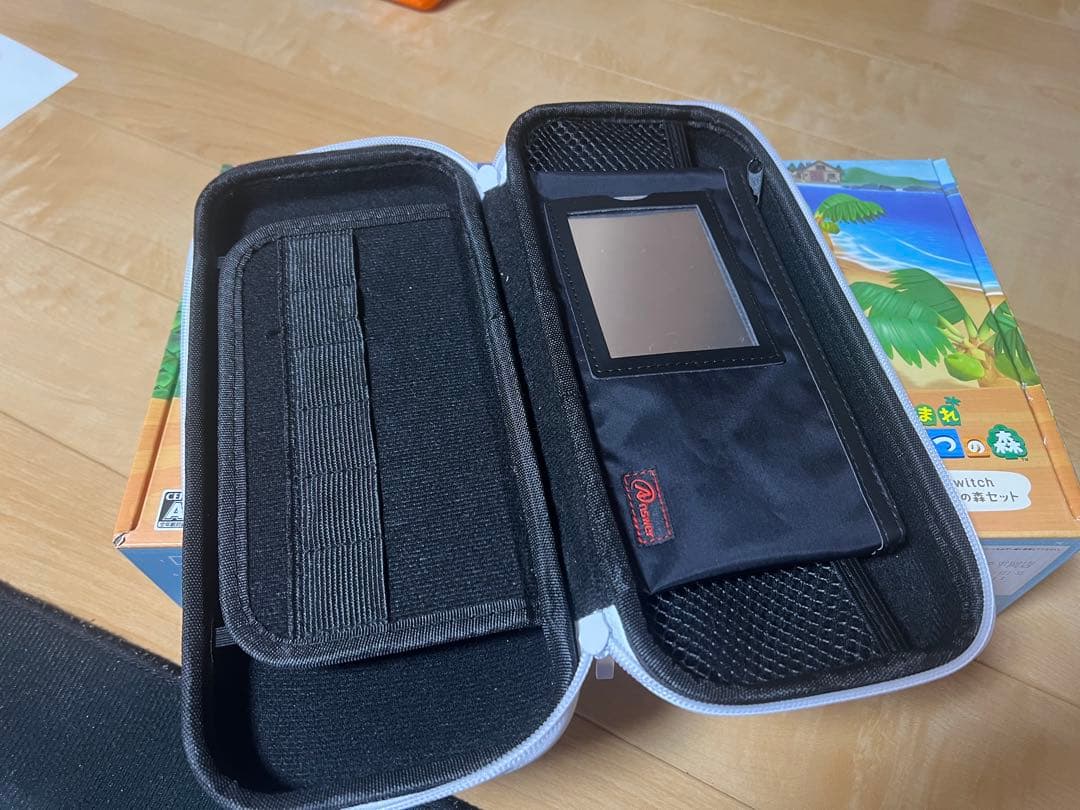 ニンテンドーSwitch本体　ジャンク品　ケース付