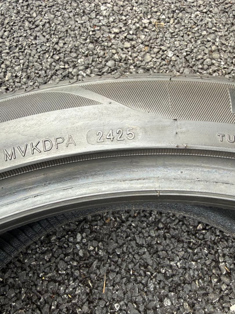 ゆっちー245/40R20GRENLANDER4本送料無料25年製バリ溝①