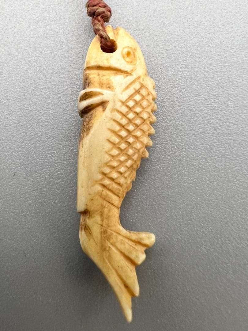 江戸期　レアミニ根付　天然素材　魚　貝　三味線　笛　傘　兎　10点　アンティーク