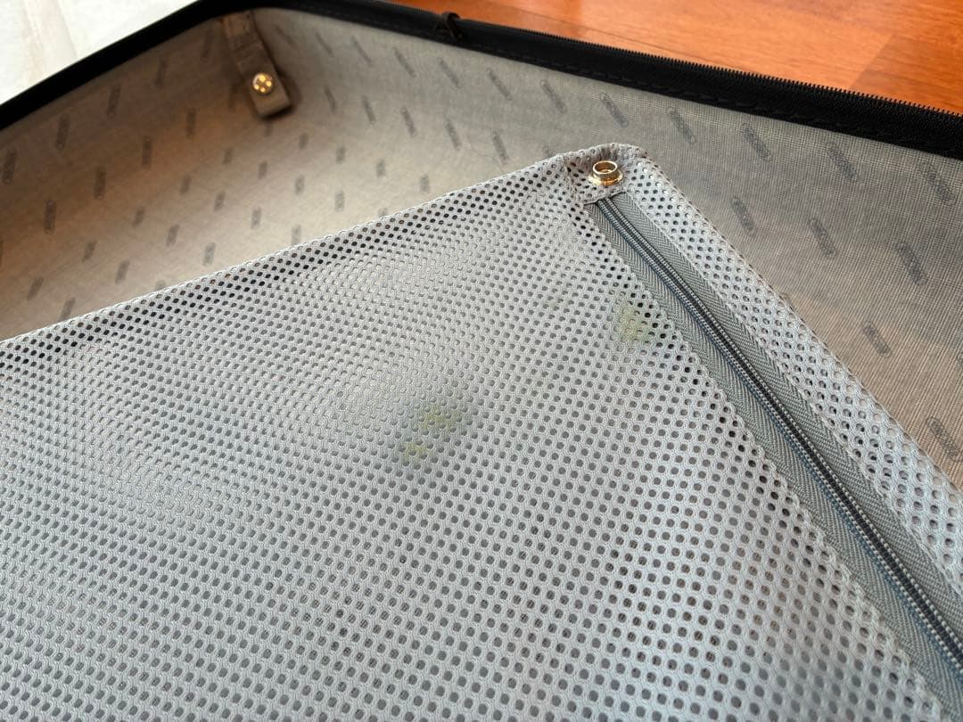 RIMOWA ブラック キャリーケース