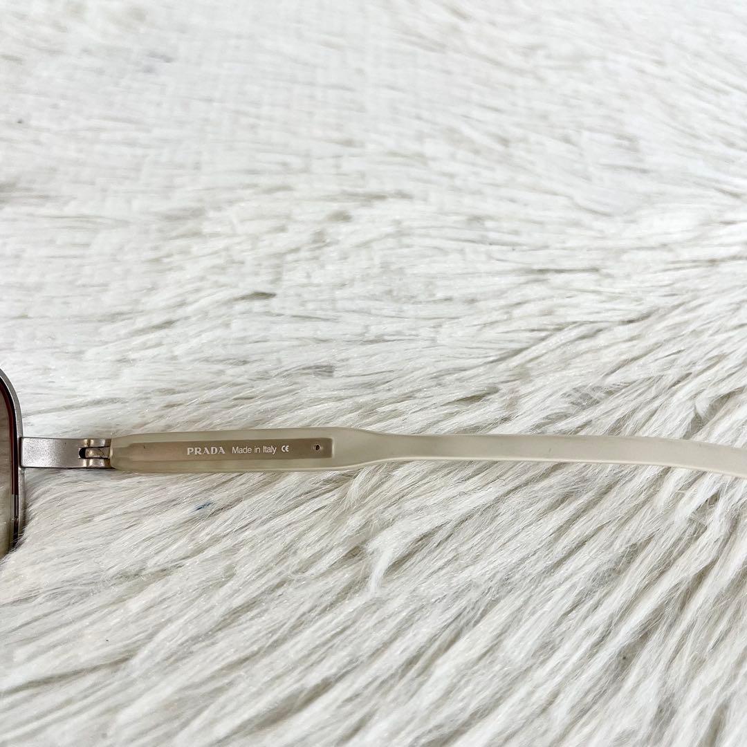 美品　PRADA　サングラス　SPR59C　ブラウンレンズ　シルバーフレーム